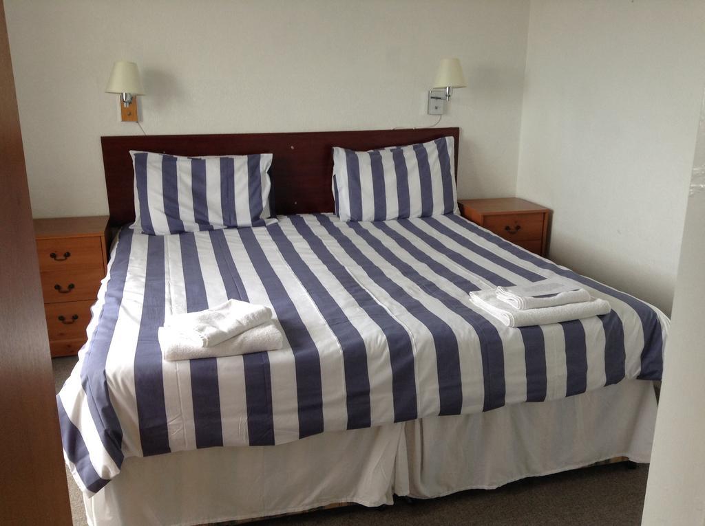North Parade Seafront Accommodation سكيغنيس الغرفة الصورة