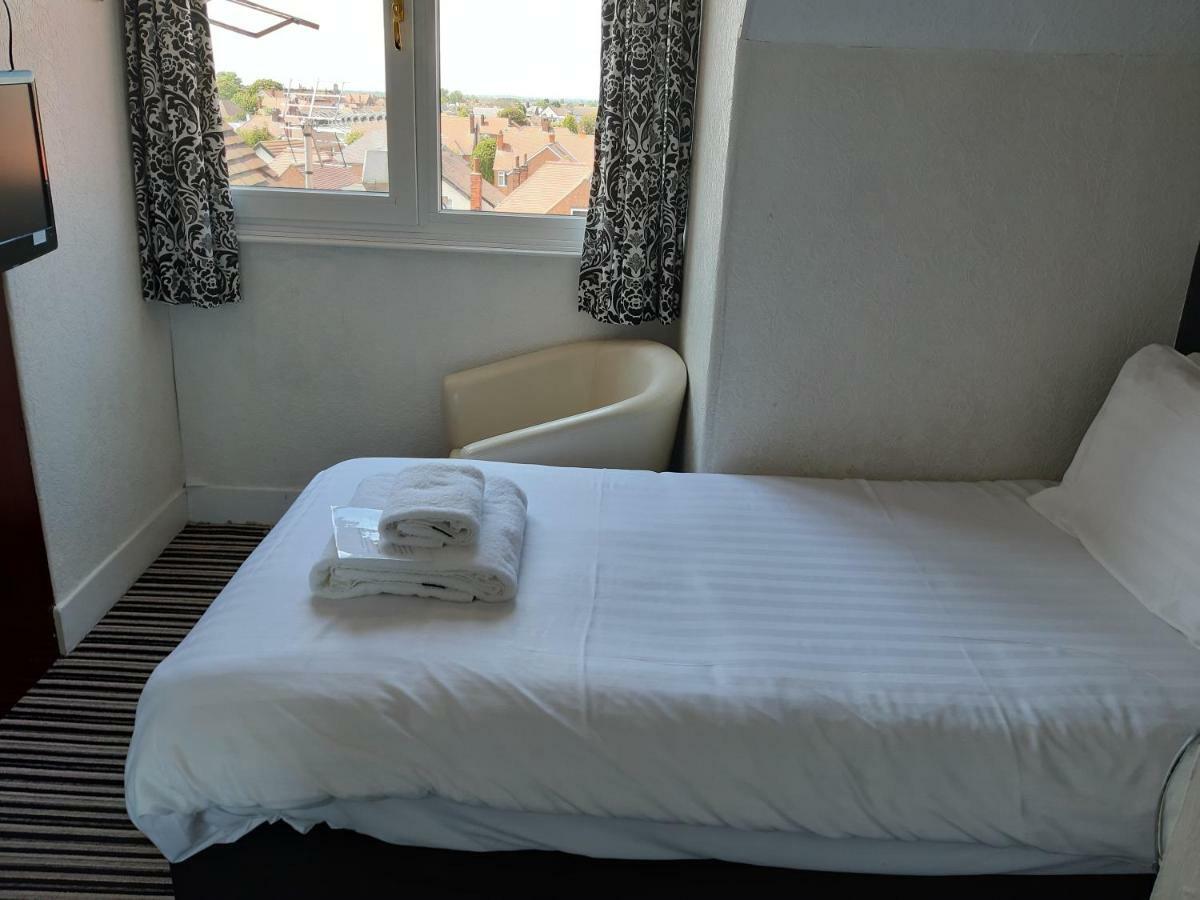 North Parade Seafront Accommodation سكيغنيس المظهر الخارجي الصورة