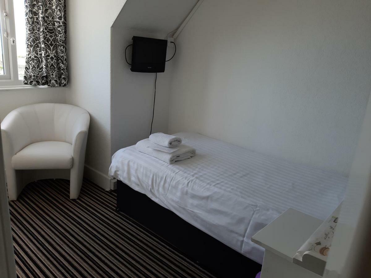 North Parade Seafront Accommodation سكيغنيس المظهر الخارجي الصورة