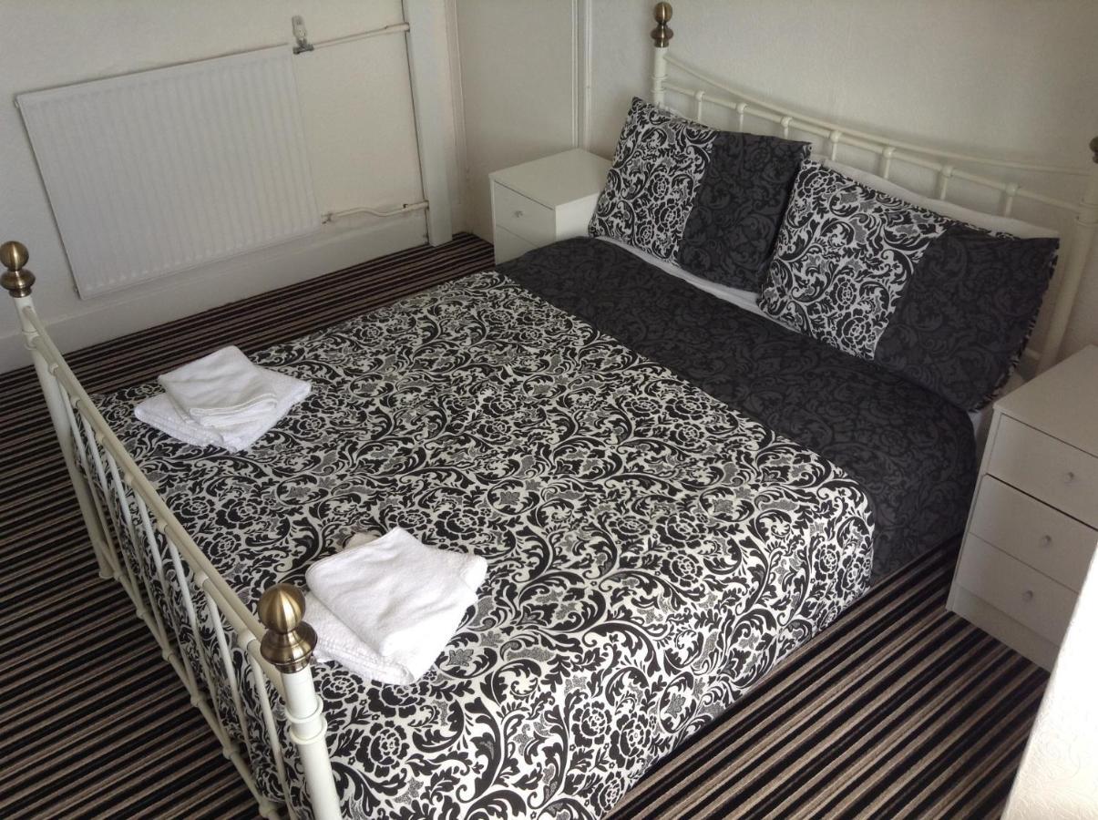North Parade Seafront Accommodation سكيغنيس الغرفة الصورة